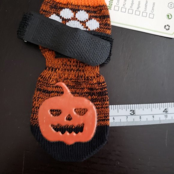 Tiny dog Halloween grip socks - Picture 6 of 7